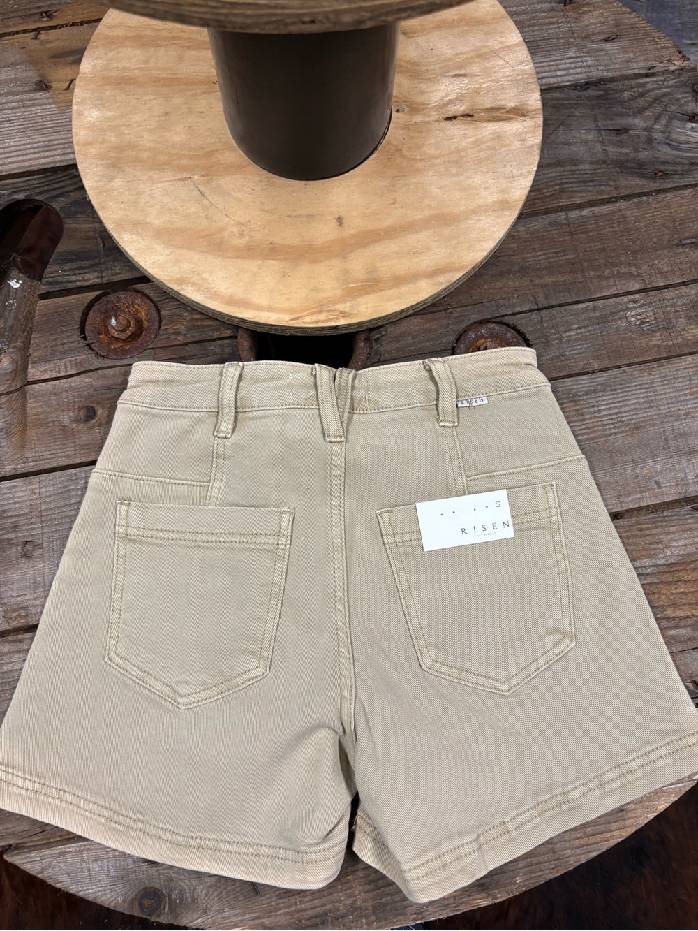 RISEN JEANS Women's High Rise Beige Utility Denim Shorts S Button 5-Pocket - Picture 3 of 3